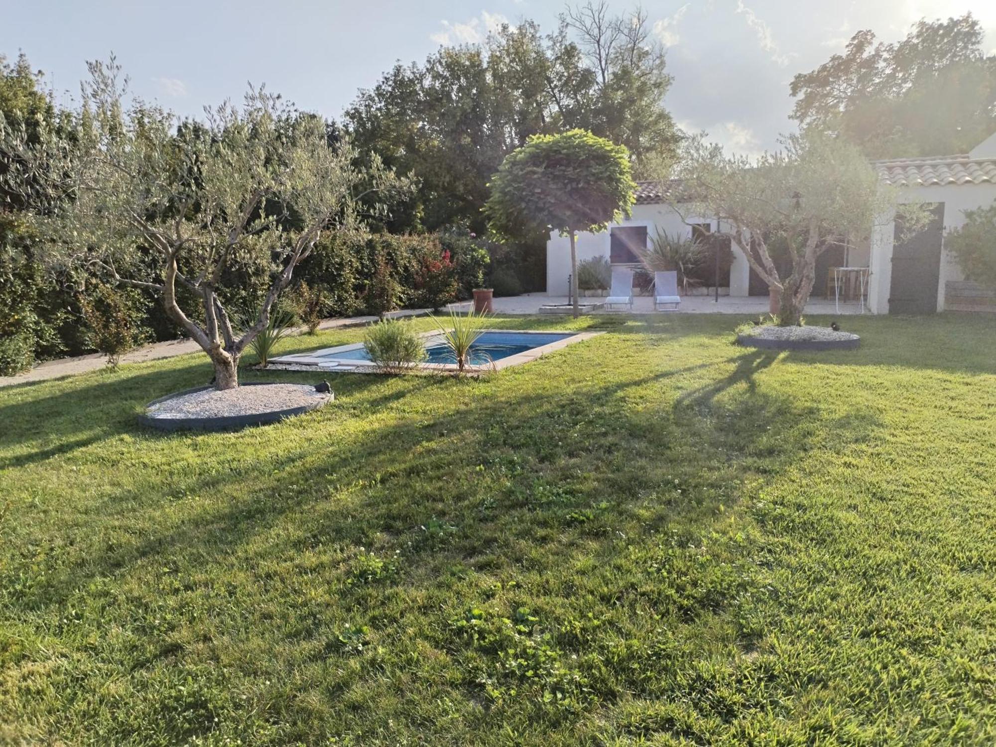 Maison En Campagne Авиньон Экстерьер фото